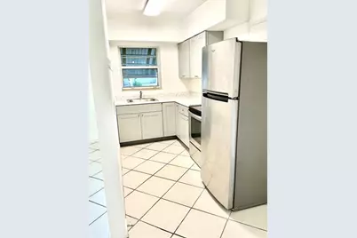 1645 NE 12th St, Unit #B, Fort Lauderdale, FL 33304 - Photo 5
