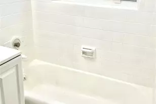 1645 NE 12th St, Fort Lauderdale, FL 33304 - Photo 15