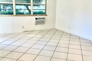 1645 NE 12th St, Fort Lauderdale, FL 33304 - Photo 7