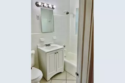 1645 NE 12th St, Unit #B, Fort Lauderdale, FL 33304 - Photo 17