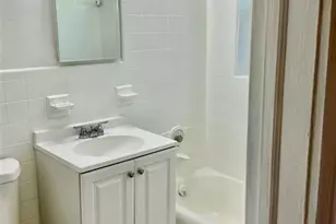 1645 NE 12th St, Fort Lauderdale, FL 33304 - Photo 17