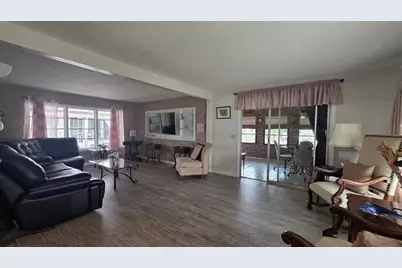 1931 SW 85th Ave, Davie, FL 33324 - Photo 15