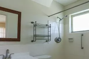 4513 NW 44th St, Tamarac, FL 33319 - Photo 13