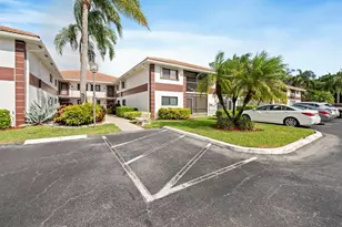 15451 Pembridge Dr, Delray Beach, FL 33484 - Photo 1
