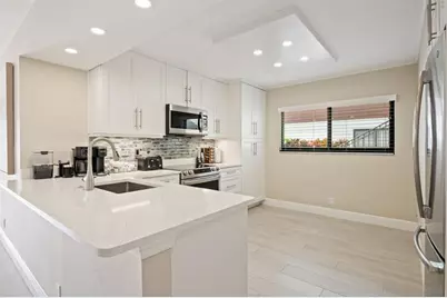 15451  Pembridge Dr, Unit #206, Delray Beach, FL 33484 - Photo 11