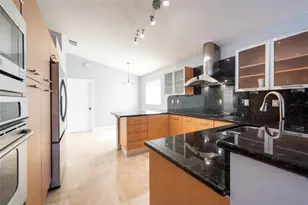 160 NW 166th Ave, Pembroke Pines, FL 33028 - Photo 25