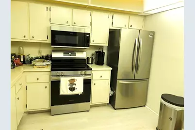 1902  Bermuda Cir, Unit #G2, Coconut Creek, FL 33066 - Photo 9