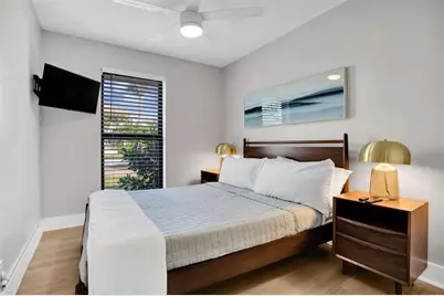 24  Castle Harbor Is, Fort Lauderdale, FL 33308 - Photo 33