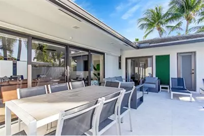 24  Castle Harbor Is, Fort Lauderdale, FL 33308 - Photo 5