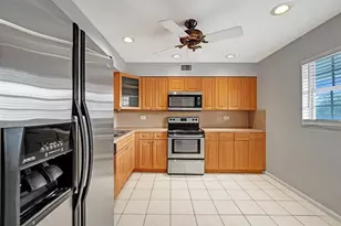 7552 Stirling Rd, Hollywood, FL 33024 - Photo 7