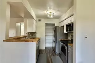 2371 NW 33rd St, Oakland Park, FL 33309 - Photo 3