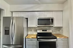 2371 NW 33rd St, Oakland Park, FL 33309 - Photo 5