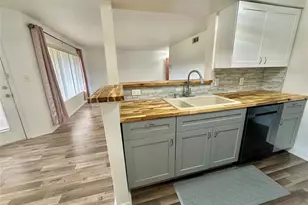 2371 NW 33rd St, Oakland Park, FL 33309 - Photo 7