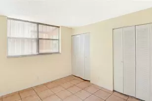 470 Executive Center Dr, West Palm Beach, FL 33401 - Photo 9