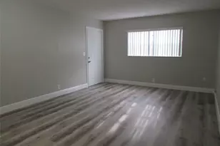 4240 Woodside Dr, Coral Springs, FL 33065 - Photo 9