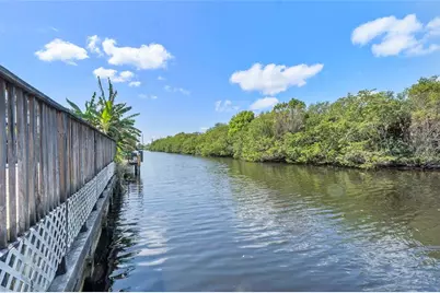 1678 NW 36th Ct, Oakland Park, FL 33309 - Photo 37
