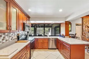 1678 NW 36th Ct, Oakland Park, FL 33309 - Photo 9