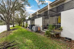 1225 NW 98th Terrace, Pembroke Pines, FL 33024 - Photo 9