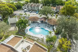 1225 NW 98th Terrace, Pembroke Pines, FL 33024 - Photo 27