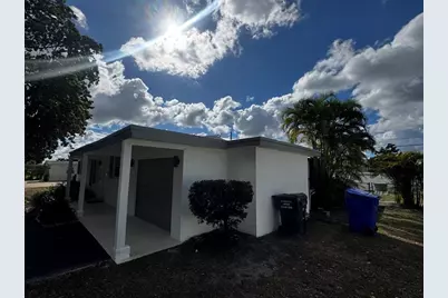 1040 N 74th Way, Hollywood, FL 33024 - Photo 33
