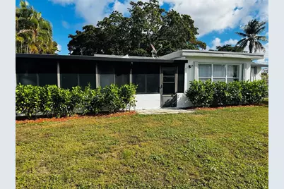 1040 N 74th Way, Hollywood, FL 33024 - Photo 7