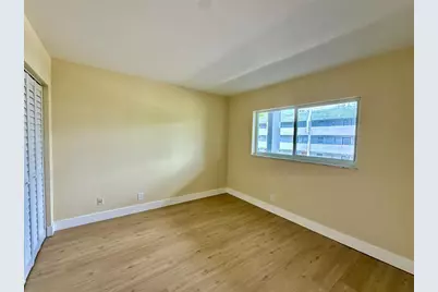 7887  Golf Circle Dr, Unit #211, Margate, FL 33063 - Photo 9