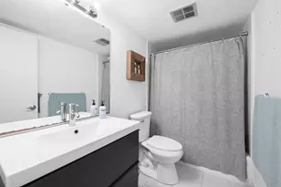 625 Antioch Ave, Fort Lauderdale, FL 33304 - Photo 5