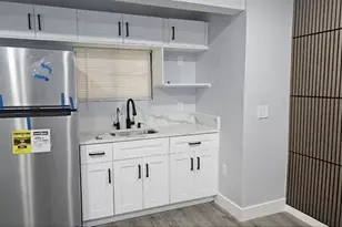 1202 NE 3rd Ave, Fort Lauderdale, FL 33304 - Photo 7