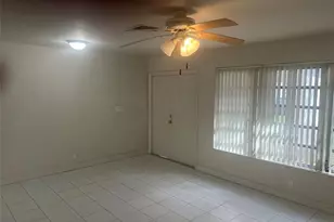 1410 N 65th Ave, Hollywood, FL 33024 - Photo 3