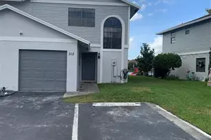312 NW 106th Te Unit, Pembroke Pines, FL 33026 - Photo 1