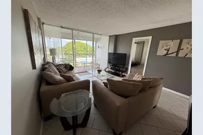 120  Royal Park Dr, Unit #B4, Oakland Park, FL 33309 - Photo 7