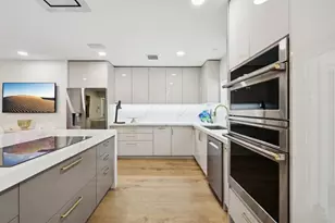 2510 NE 47th St, Fort Lauderdale, FL 33308 - Photo 9