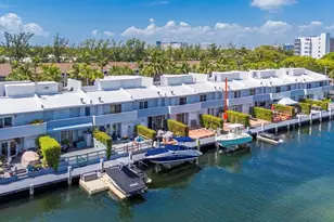 3827 NE 166th St, North Miami Beach, FL 33160 - Photo 29