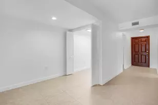 3827 NE 166th St, North Miami Beach, FL 33160 - Photo 3