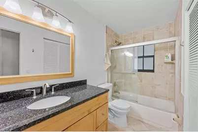 425  Shadow Wood Ln, Coral Springs, FL 33071 - Photo 19