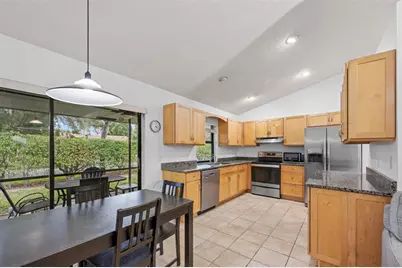 425  Shadow Wood Ln, Coral Springs, FL 33071 - Photo 15