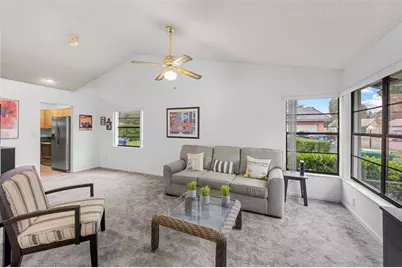 425  Shadow Wood Ln, Coral Springs, FL 33071 - Photo 7