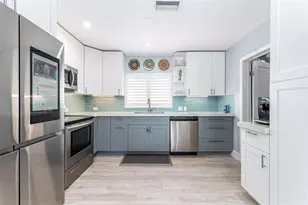 2219 SE 15th St, Pompano Beach, FL 33062 - Photo 5