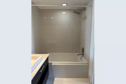 45 SW 9th St, Unit #3110, Miami, FL 33130 - Photo 19