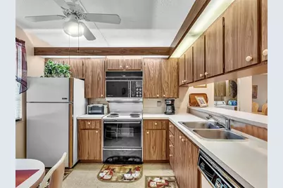 6049  Balboa Cir, Unit #406, Boca Raton, FL 33433 - Photo 9