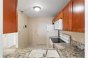 1830 Dixieanna St Unit, Hollywood, FL 33020 - Photo 7