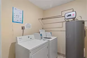 1830 Dixieanna St Unit, Hollywood, FL 33020 - Photo 25