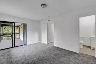 26 Wimbledon Lake Dr Unit, Plantation, FL 33324 - Photo 13