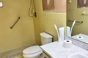 404 NW 70th Ave, Plantation, FL 33317 - Photo 11