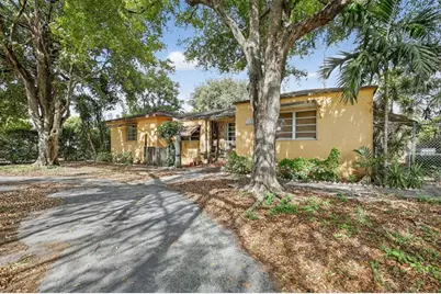 2619  Arthur St, Hollywood, FL 33020 - Photo 3