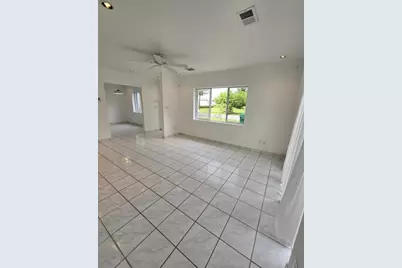 31 SW 10th St, Dania Beach, FL 33004 - Photo 3