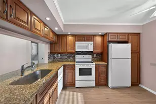 2524 NW 104th Ave, Sunrise, FL 33322 - Photo 5