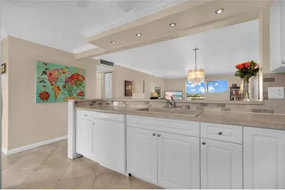 321 SE 3rd St, Unit #307, Dania Beach, FL 33004 - Photo 5