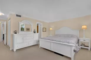 321 SE 3rd St, Dania Beach, FL 33004 - Photo 11