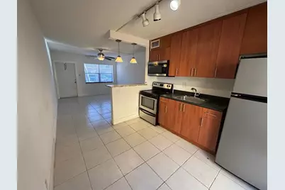 4061 N Dixie Hwy, Unit #17, Oakland Park, FL 33334 - Photo 5